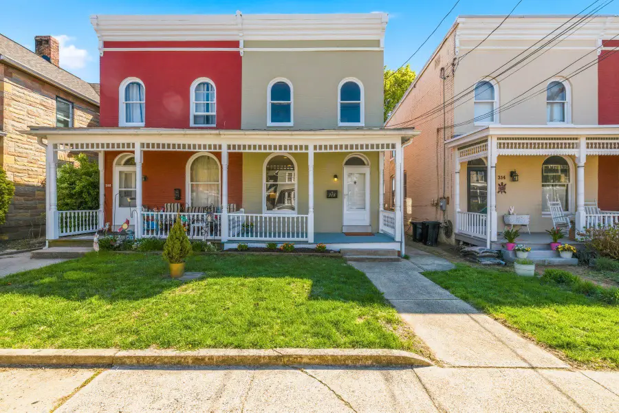 316 E 3rd St E, Frederick, MD 21701 - #2