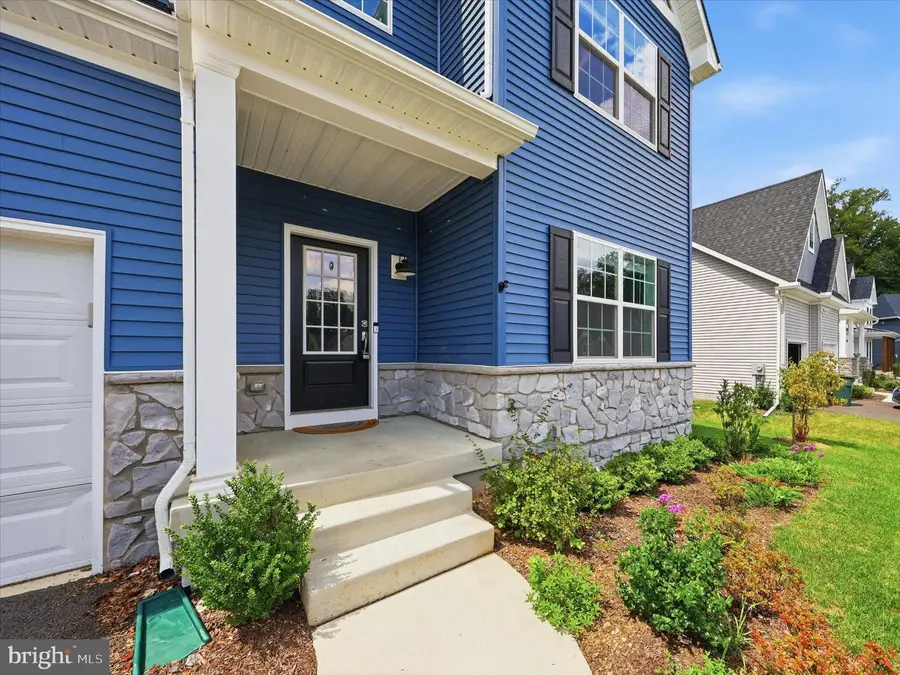 1815 Colt Ln, Frederick, MD 21702 - #2
