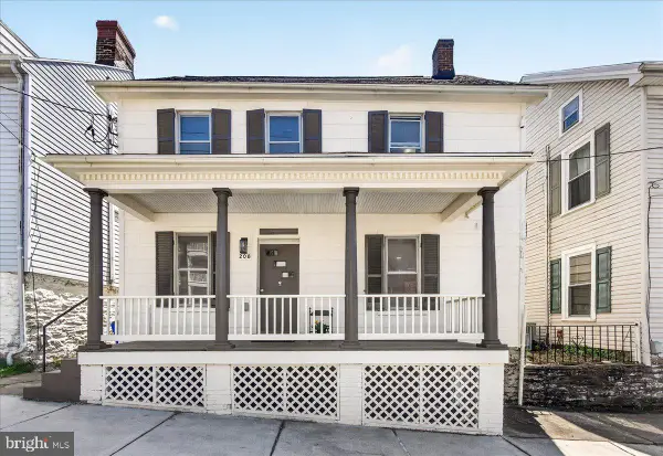 208 Main St, MIDDLETOWN, MD 21769