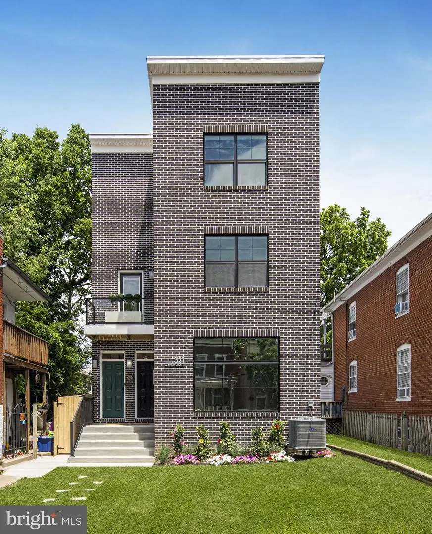 311 W South St #unit 2, Frederick, MD 21701 - #2