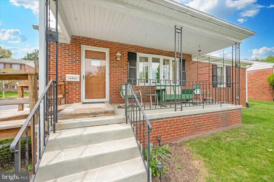 1201 Staley Ave, Frederick, MD 21701 - #2