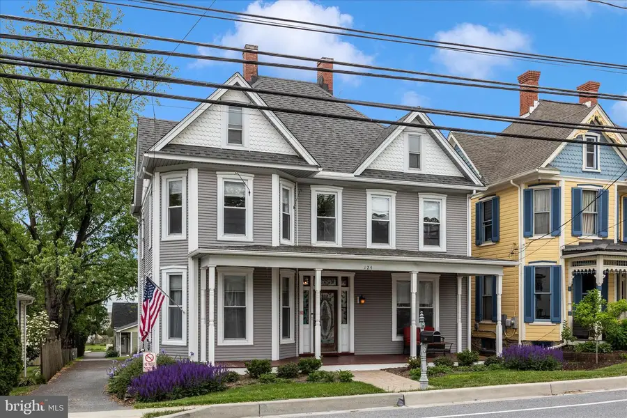124 E Main St, Middletown, MD 21769 - #3