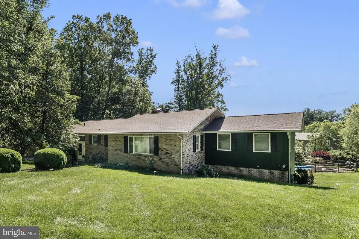 6213 White Oak Dr, Frederick, MD 21701 - #1