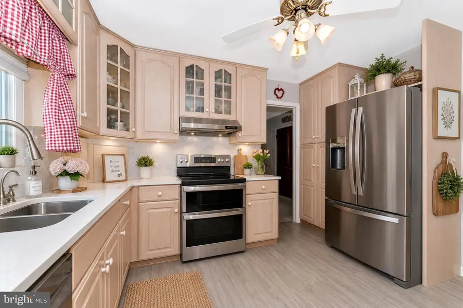 6213 White Oak Dr, Frederick, MD 21701 - #3