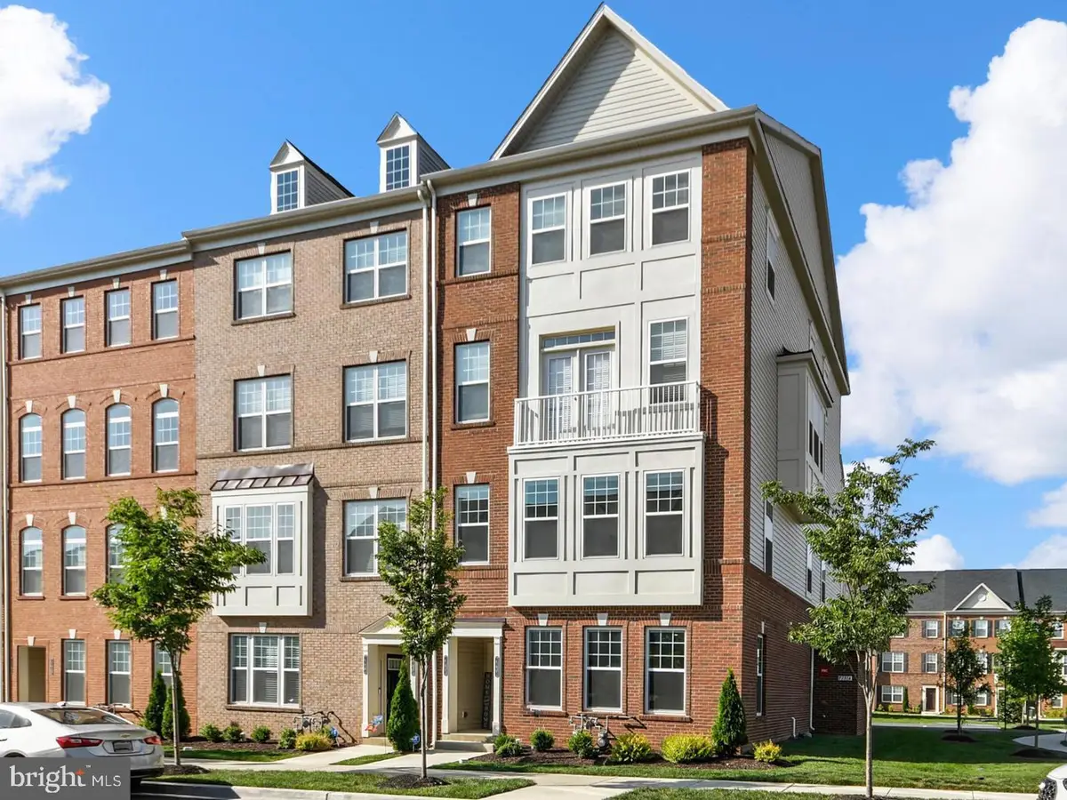 7135 Delegate Pl, Frederick, MD 21703 - #1