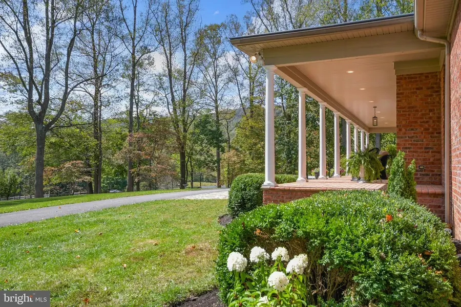 12048 Pleasant Walk Rd, Myersville, MD 21773 - #2