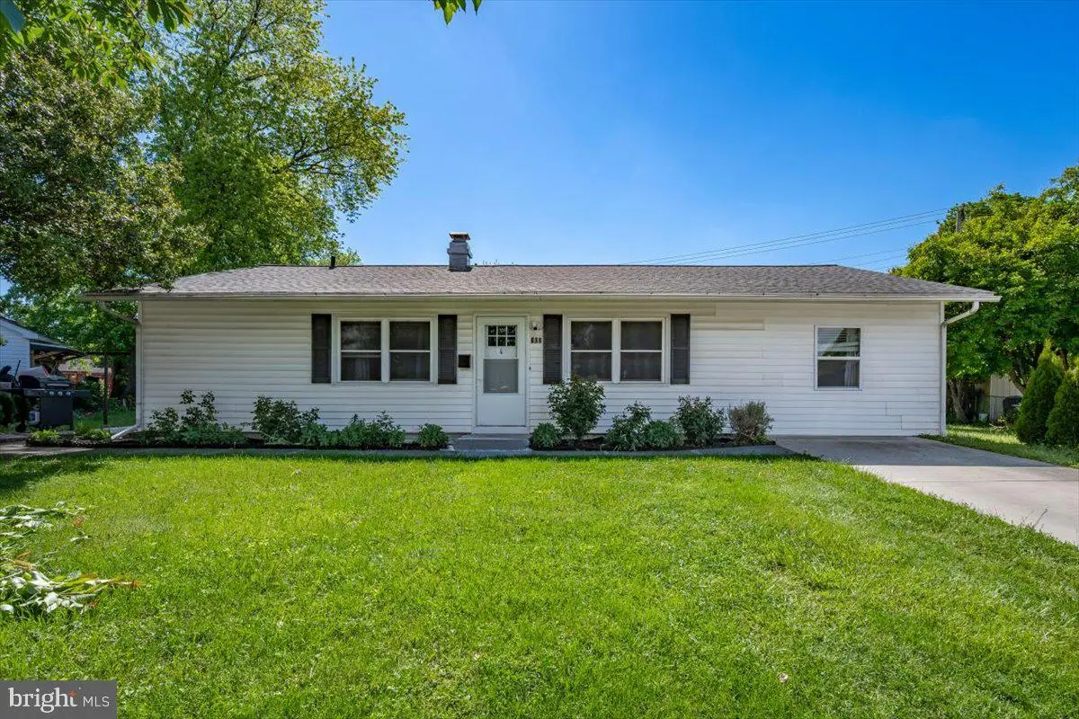 302 Manor Ct, Frederick, MD 21701 - #1