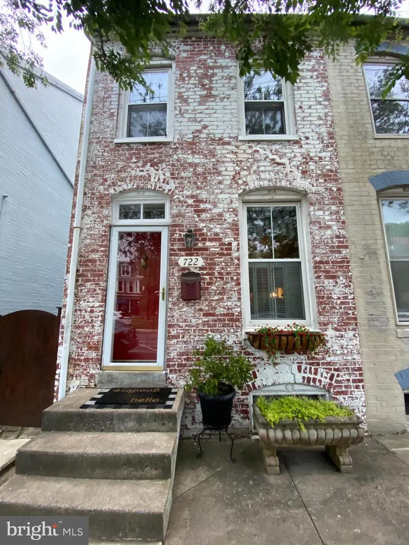 722 N Market St N, Frederick, MD 21701 - #1