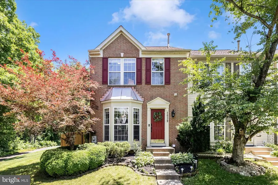 2039 Sumner Dr, Frederick, MD 21702 - #2