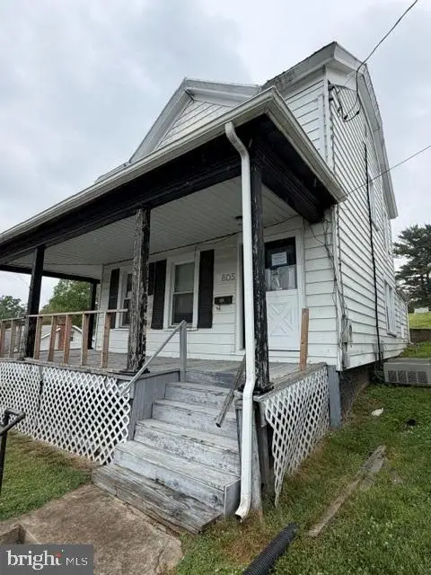 805 E B St, Brunswick, MD 21716 - #3