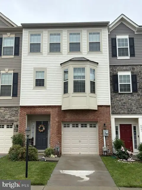 8463 Randell Ridge Rd, Frederick, MD 21704 - #1