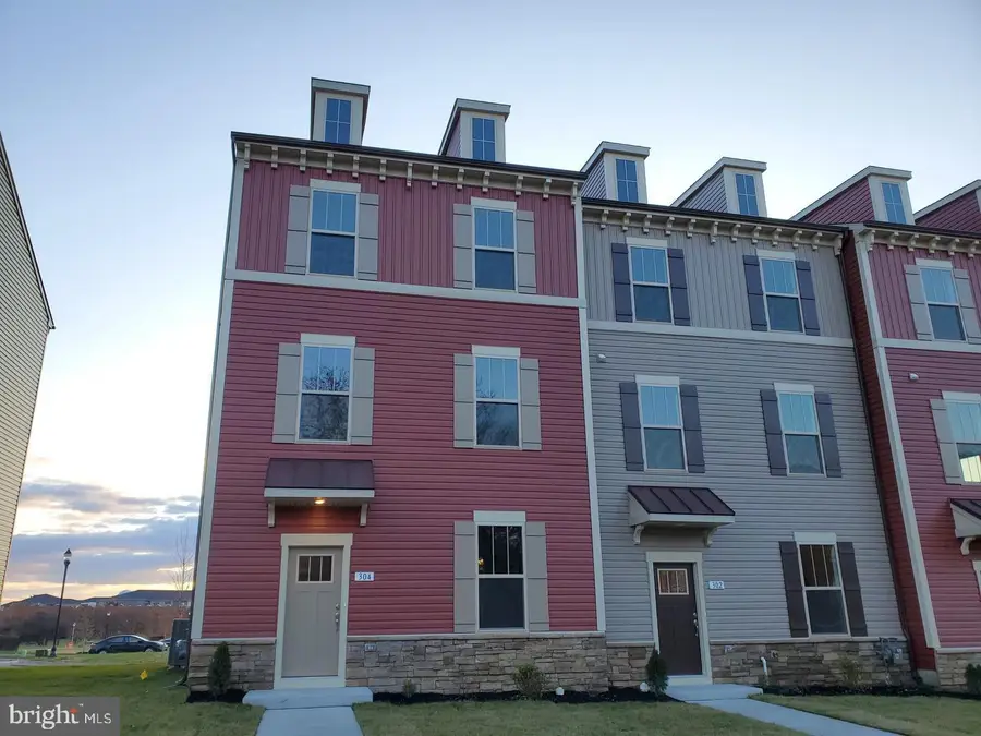 304 Faversham Pl, Frederick, MD 21701 - #2
