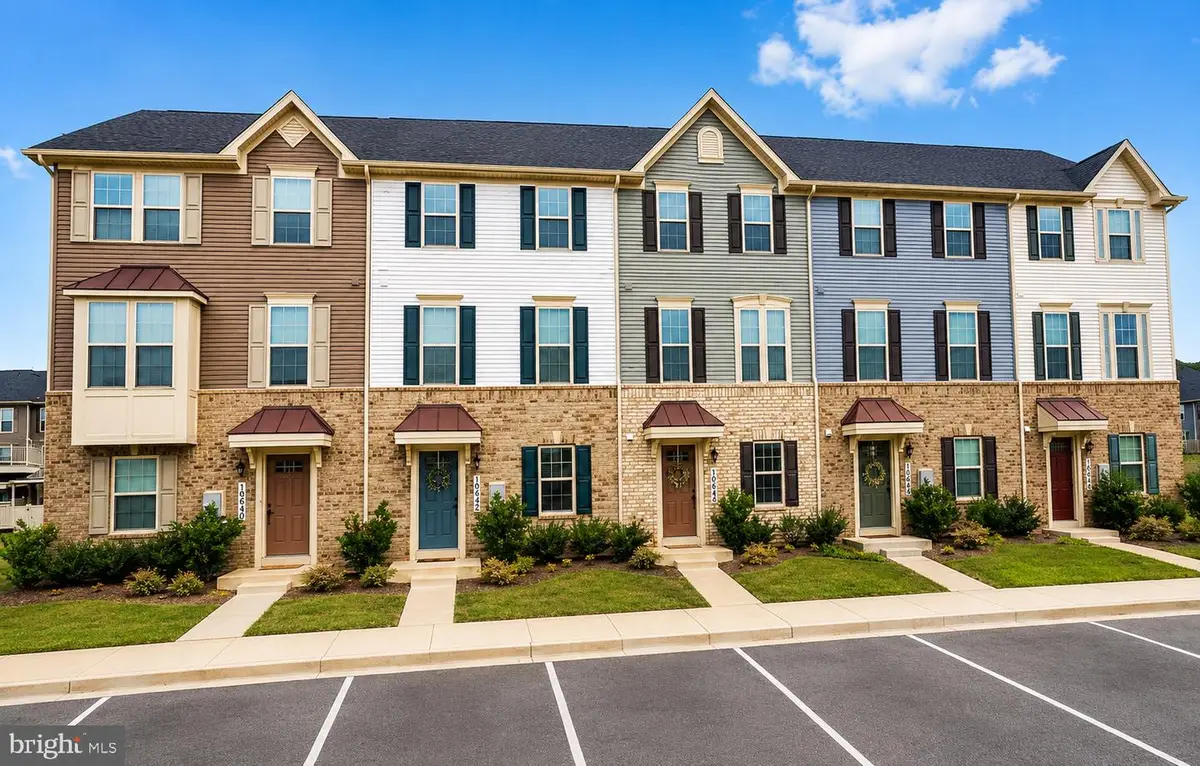 10642 Saponi Dr, New Market, MD 21774 - #1