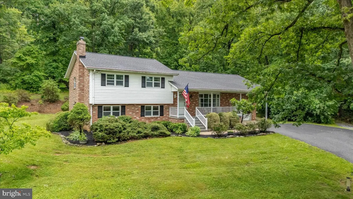 3884 Point Of Rocks Rd, Jefferson, MD 21755 - #1