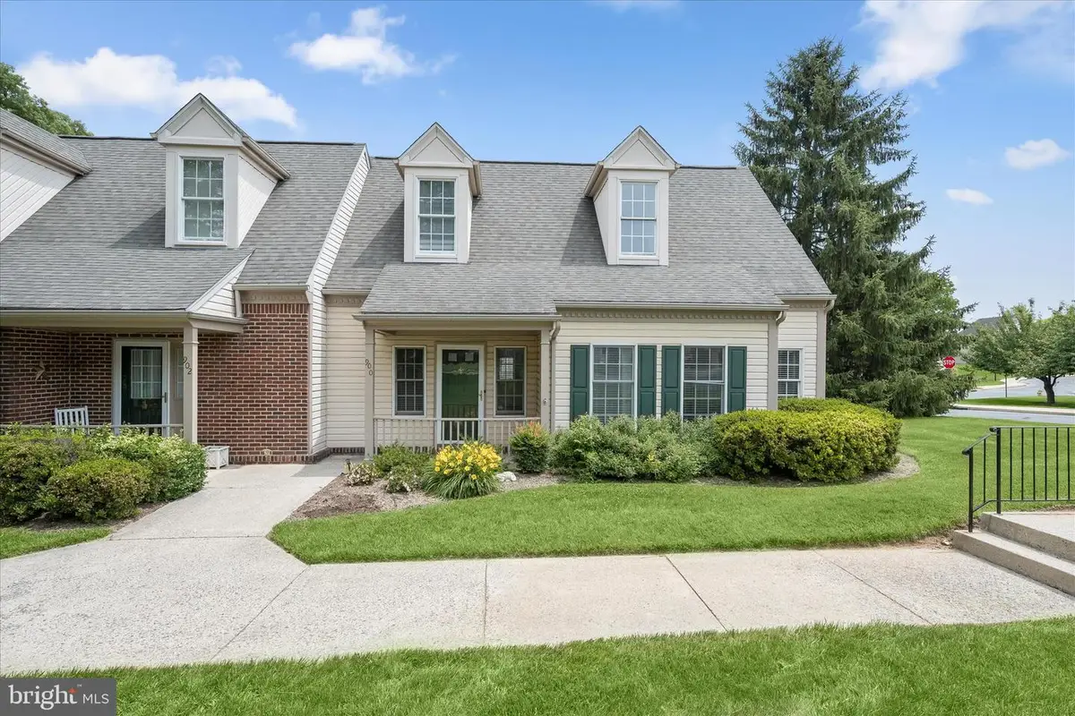900 Mclendon Dr, Frederick, MD 21702 - #1