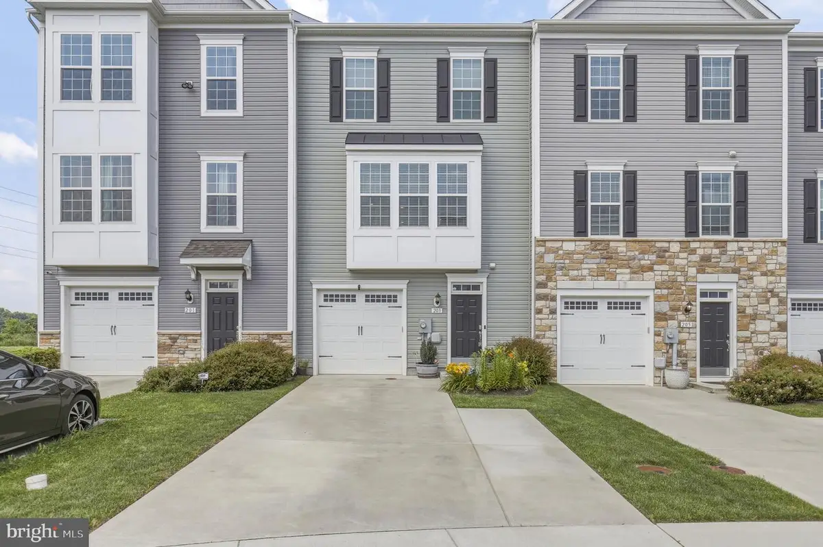 203 Longley Green Dr, Walkersville, MD 21793 - #1