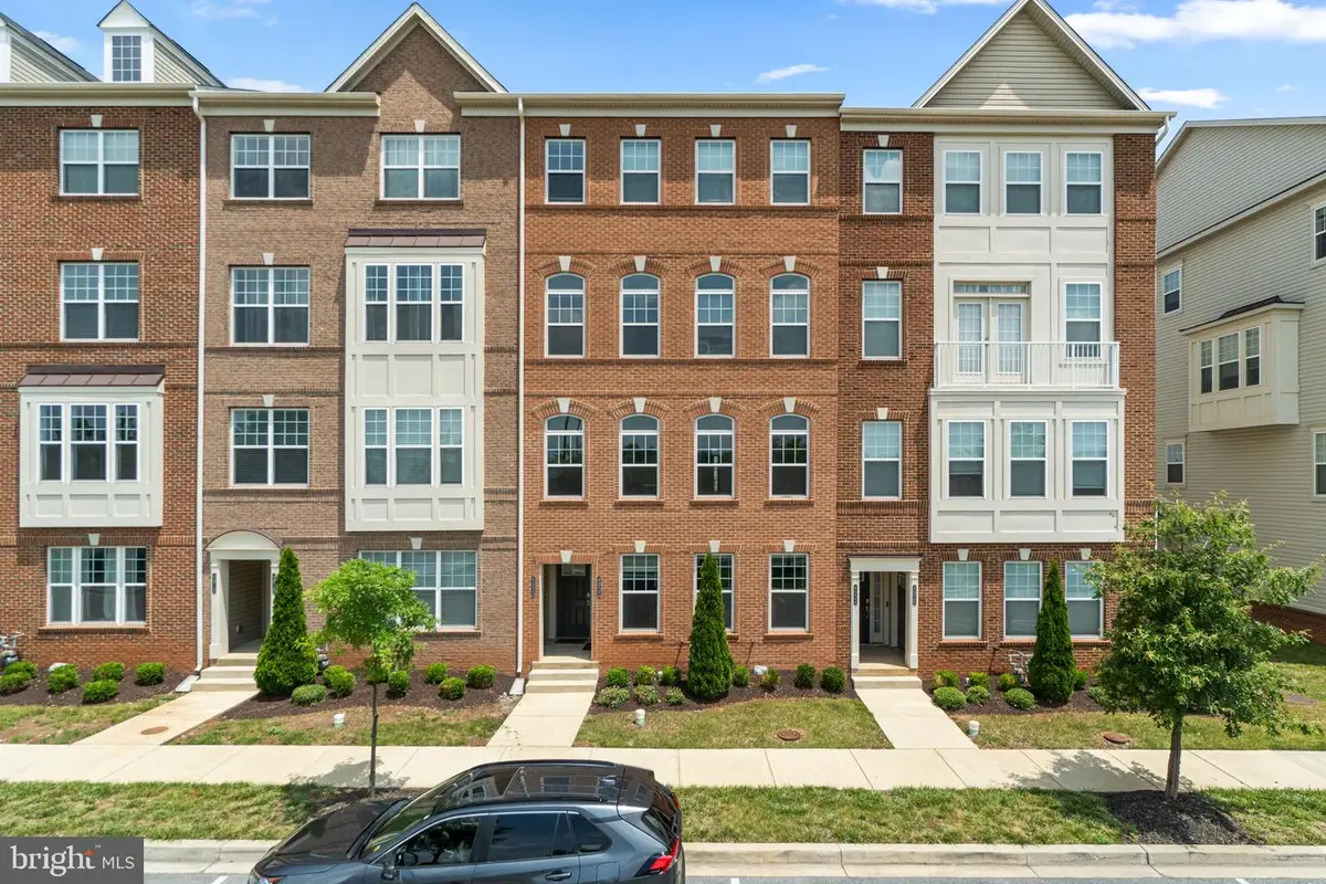4922 Macdonough Pl, Frederick, MD 21703 - #1