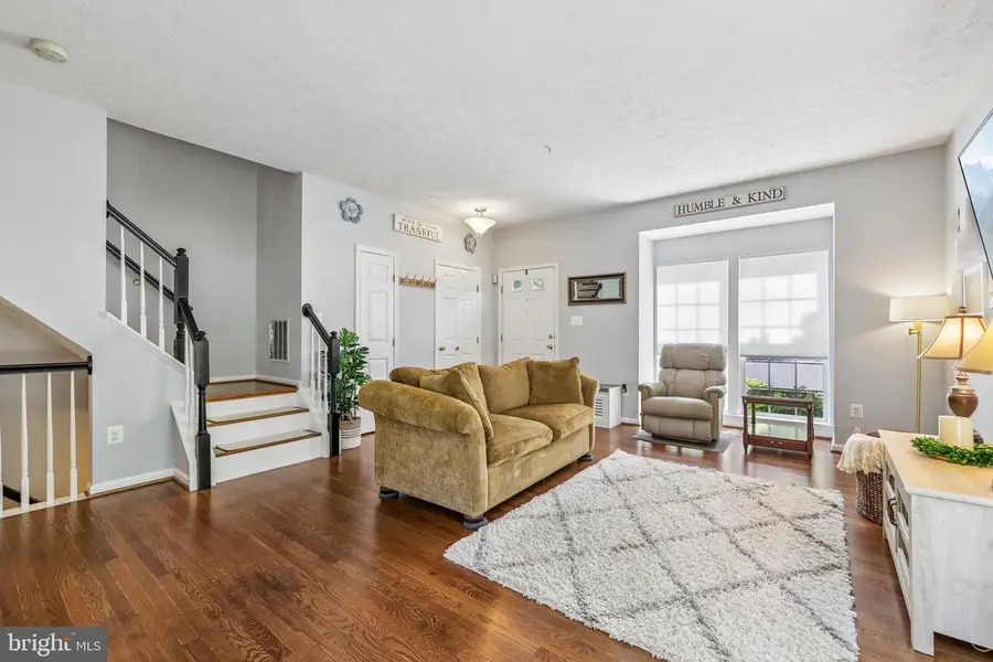 9445 Birchwood Ln, Frederick, MD 21701 - #2