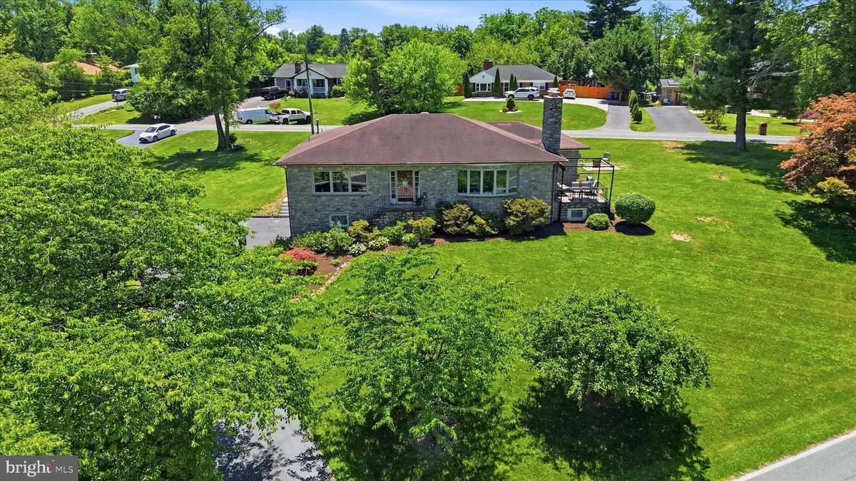 5989 Grove Hill Rd, Frederick, MD 21703 - #1
