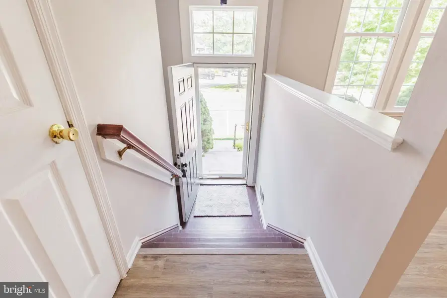 2433 Dunmore Ct, Frederick, MD 21702 - #2