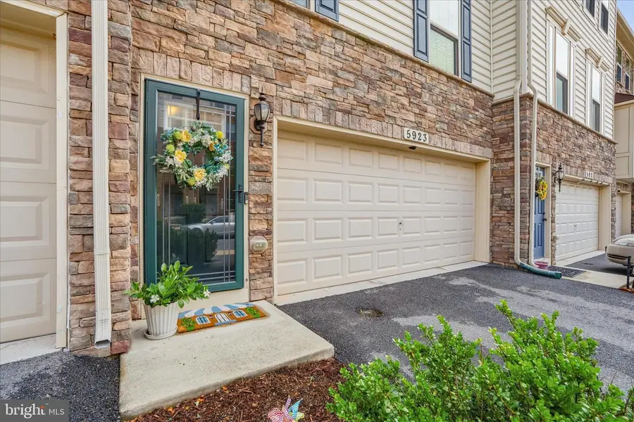 5923 Leben Dr, Frederick, MD 21703 - #2