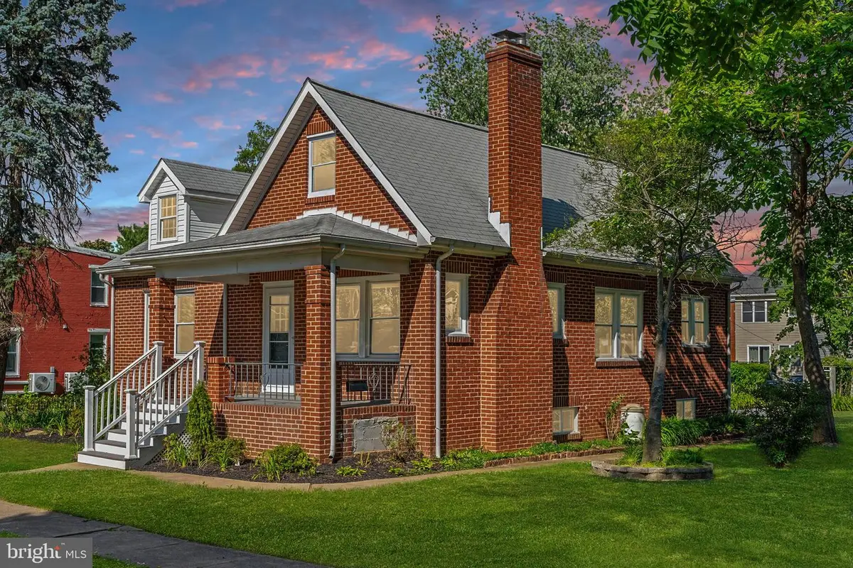 826 Trail Ave, Frederick, MD 21701 - #1