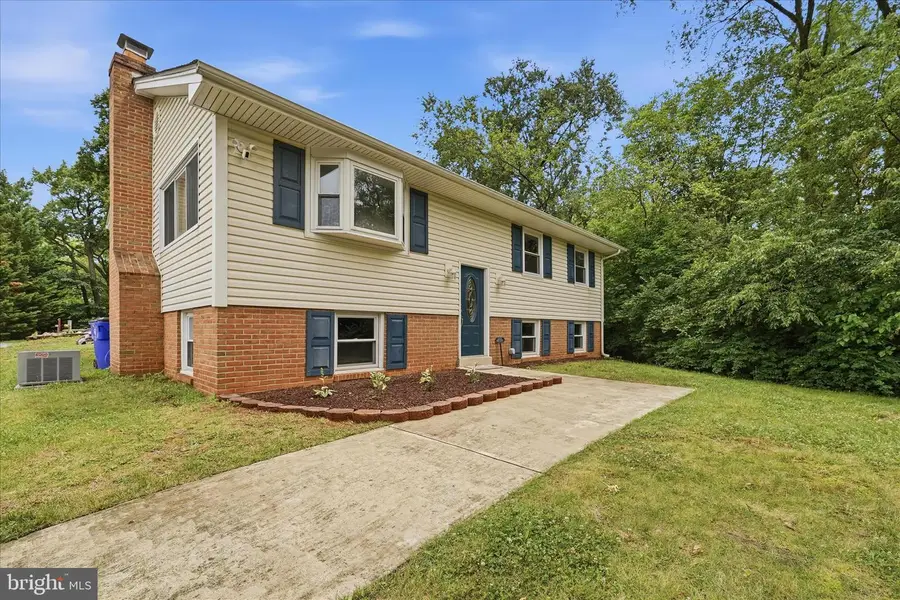 5615 Calvert Dr, Frederick, MD 21703 - #3