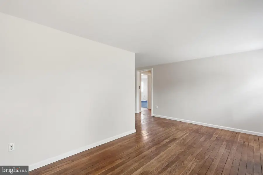 905 Oak St, Frederick, MD 21703 - #2