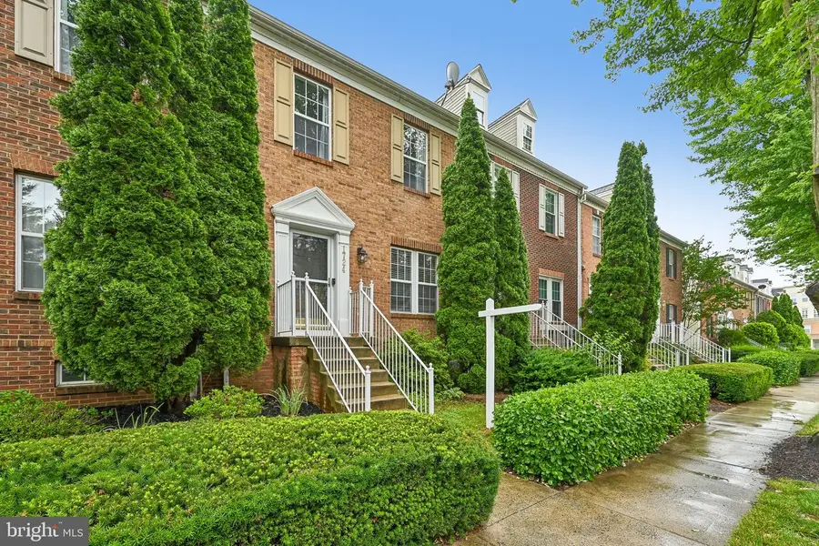 1724 Emory St, Frederick, MD 21701 - #3