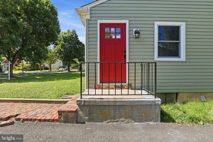 815 Trail Ave, Frederick, MD 21701 - #2