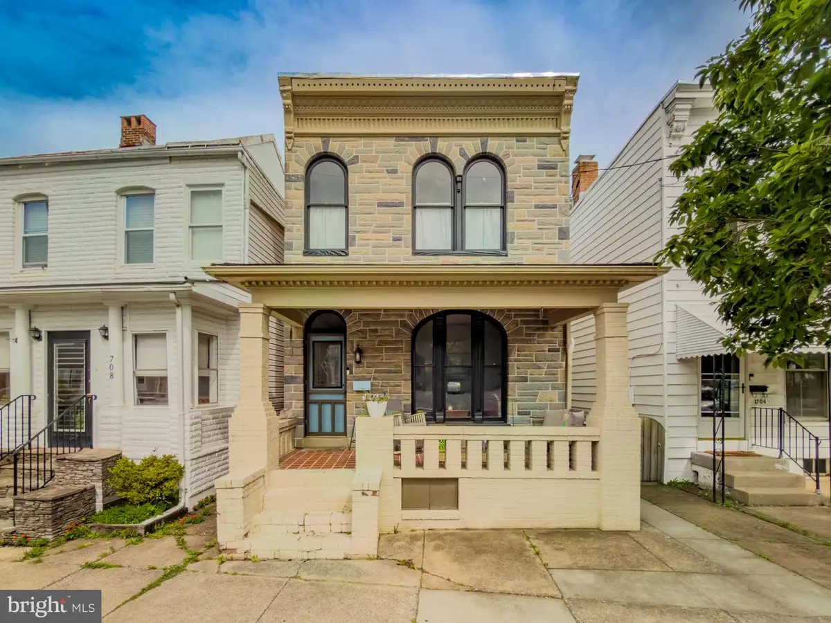 706 N Market St, Frederick, MD 21701 - #1