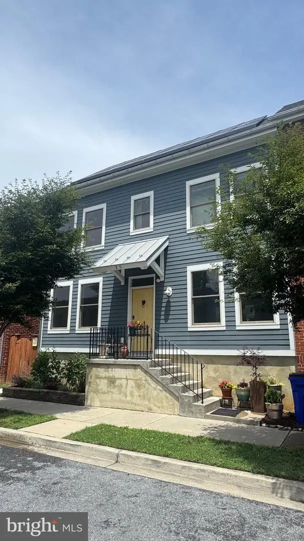25 6th St W, Frederick, MD 21701 - #1