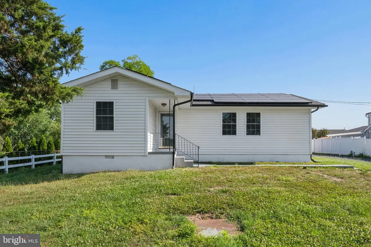 5941 Bartonsville Rd, Frederick, MD 21704 - #1