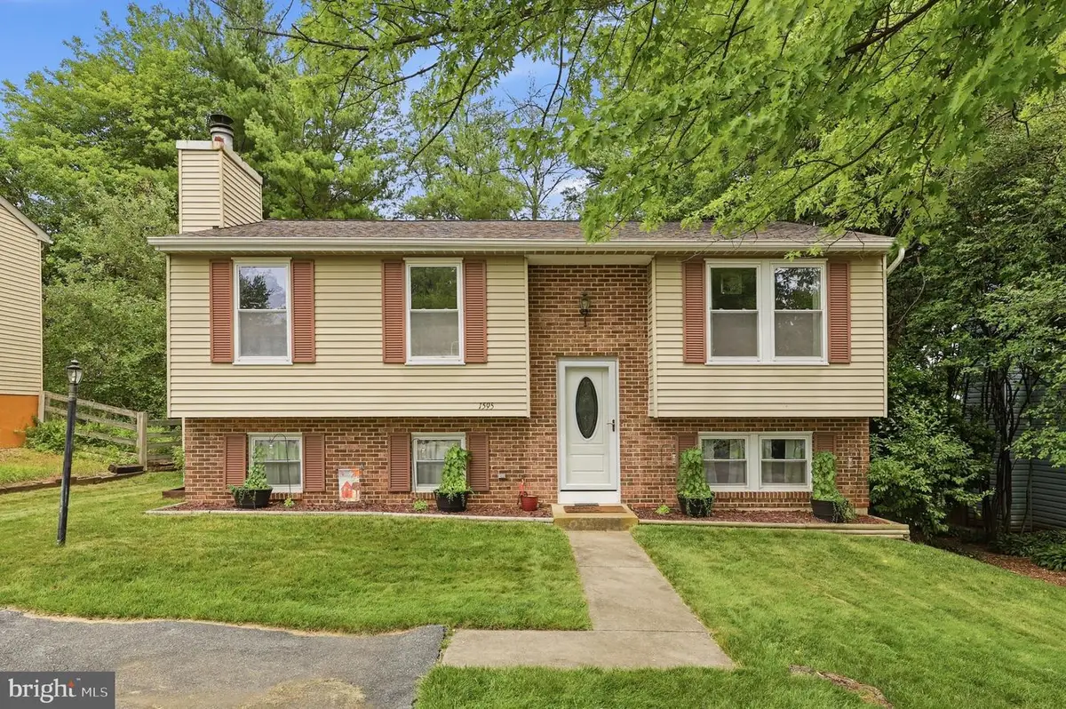 1595 Elmwood Ct, Frederick, MD 21702 - #1