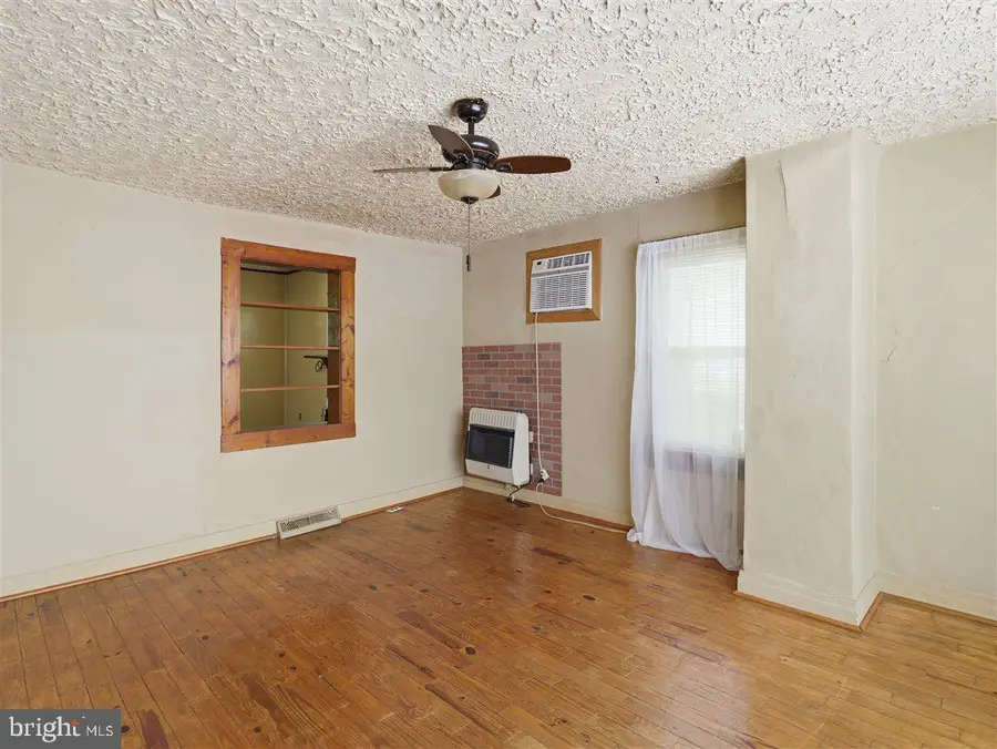 814 Tritapoe Dr, Knoxville, MD 21758 - #2