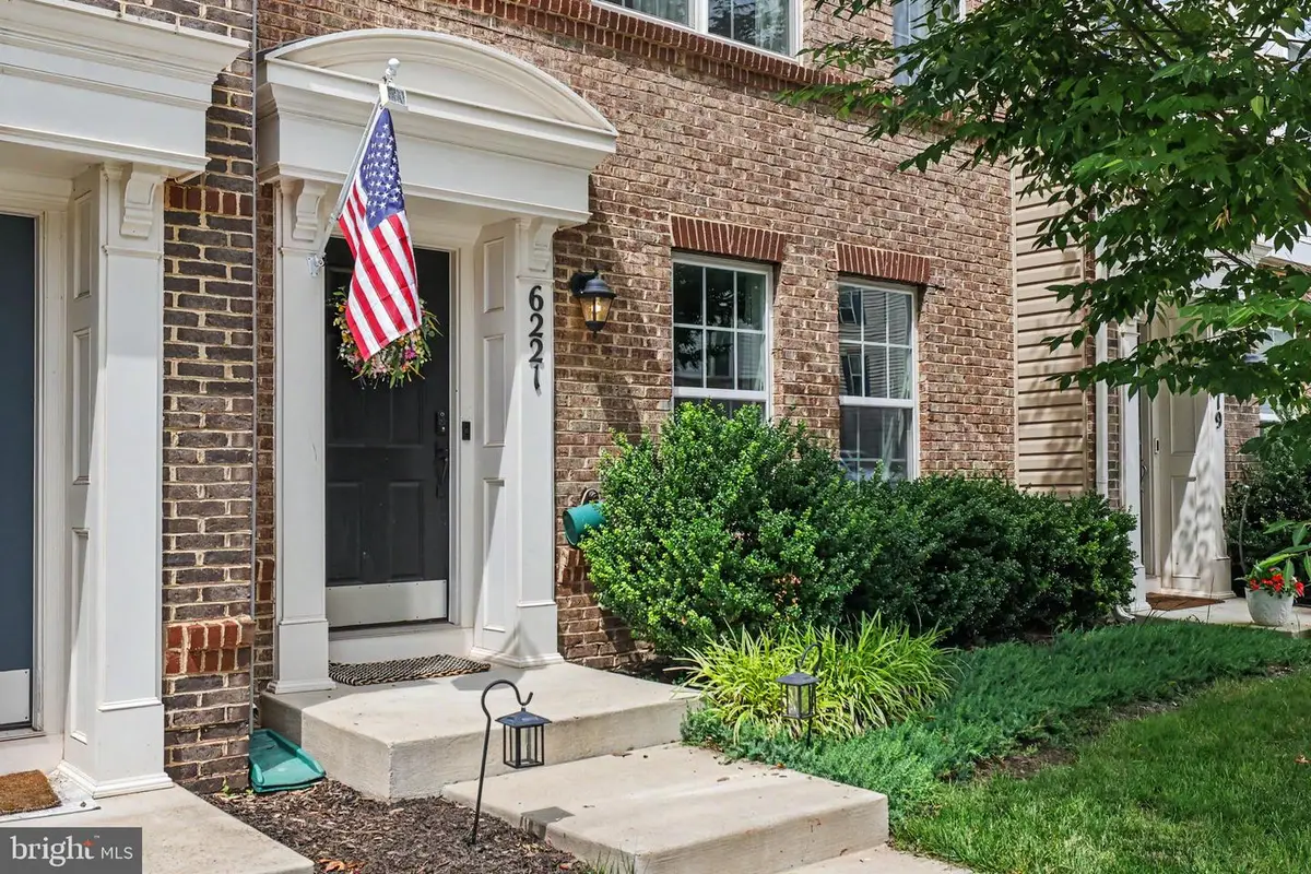 6221 Posey St, Frederick, MD 21703 - #1