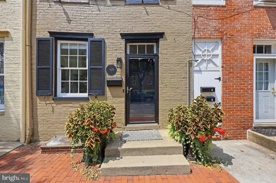 321 S Market St, Frederick, MD 21701 - #2