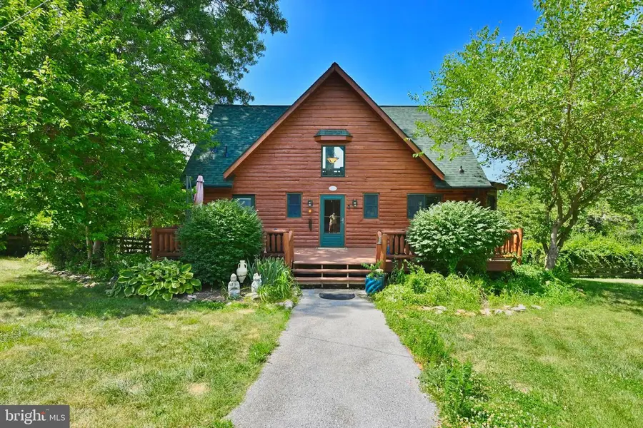 8051 Old Receiver Rd, Frederick, MD 21702 - #3