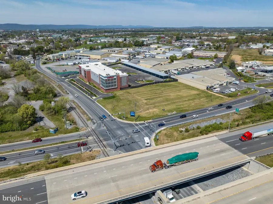 813 South St E, Frederick, MD 21701 - #2