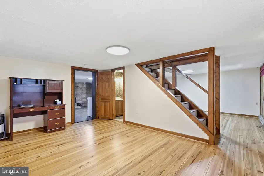 6529 Mountaindale Rd, Thurmont, MD 21788 - #2