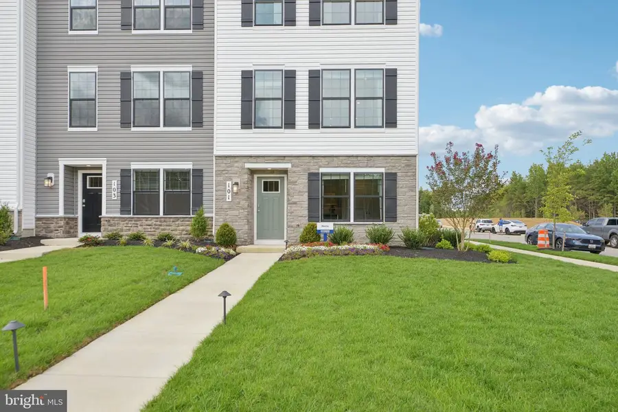 1562 Beanstalk Dr, Frederick, MD 21703 - #2