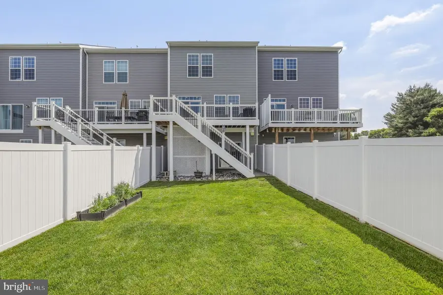 203 Longley Green Dr, Walkersville, MD 21793 - #3
