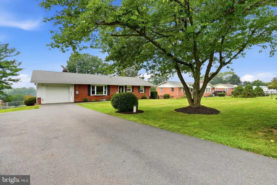 10325 Old Annapolis Rd, Walkersville, MD 21793 - #2