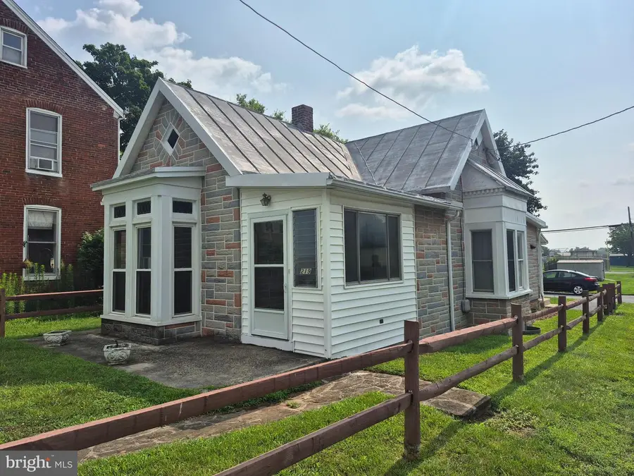 219 S Seton Ave, Emmitsburg, MD 21727 - #2