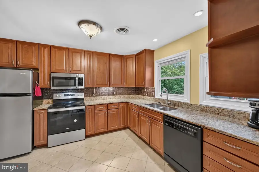 214 Glade Blvd, Walkersville, MD 21793 - #3