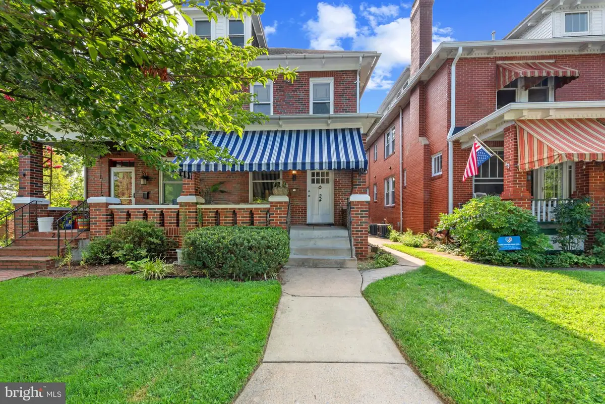 24 College Ave, Frederick, MD 21701 - #1