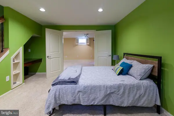 2425 Hunters Chase Ct, FREDERICK, MD 21702