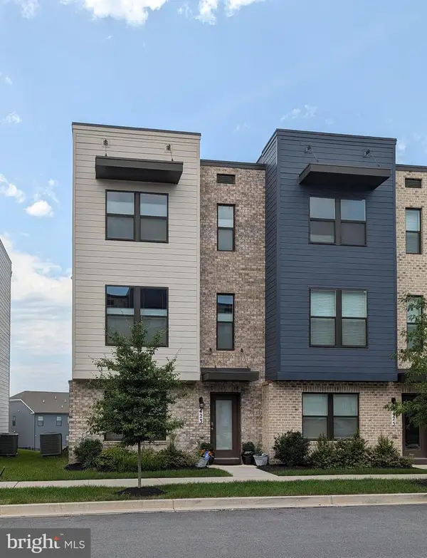 423 Carroll Walk Ave, FREDERICK, MD 21701
