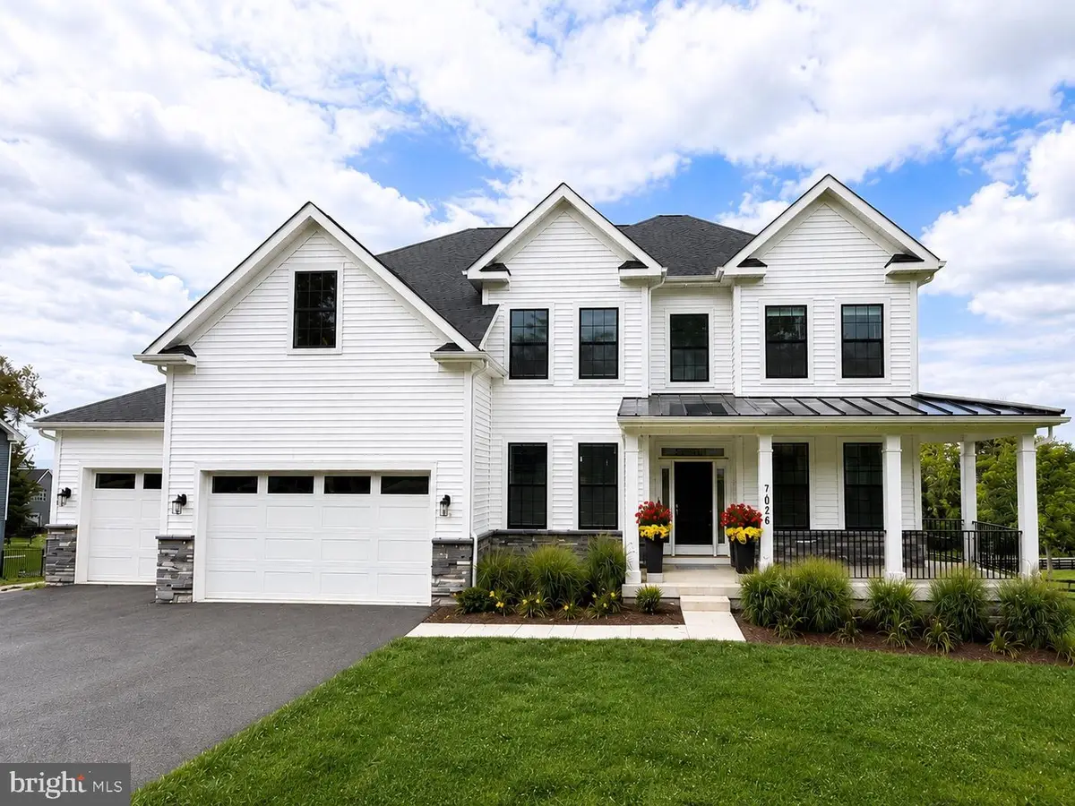 7026 Ridge Rd, Frederick, MD 21702 - #1