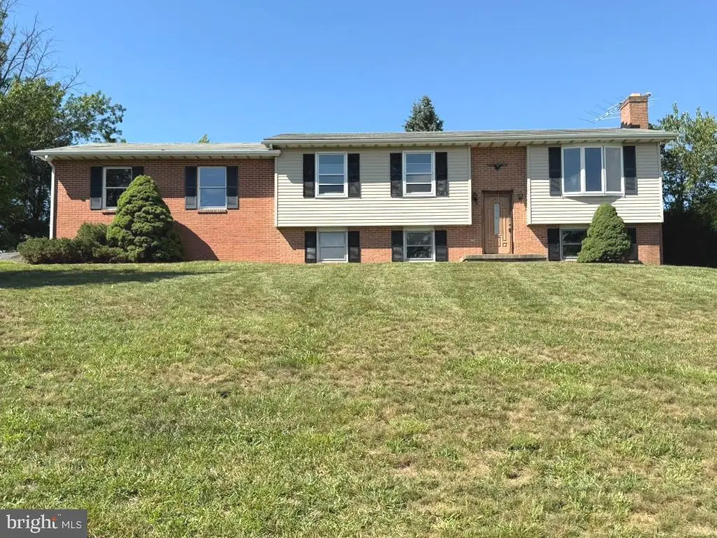 9301 Liberty Ct, Frederick, MD 21701 - #1